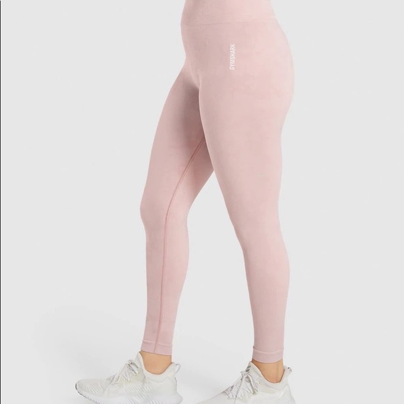 Gymshark Adapt Camo Seamless Leggings Size M. OUT OF STOCK ONLINE - Picture 1 of 9